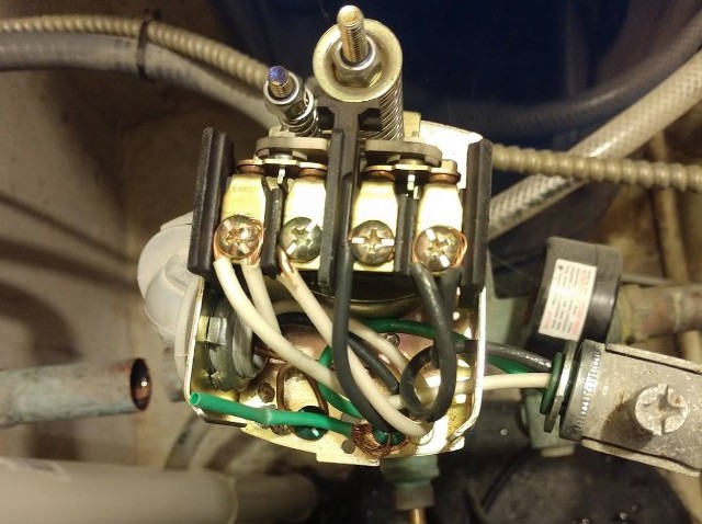 repaired well pressure switch by premier plumbing in michigan